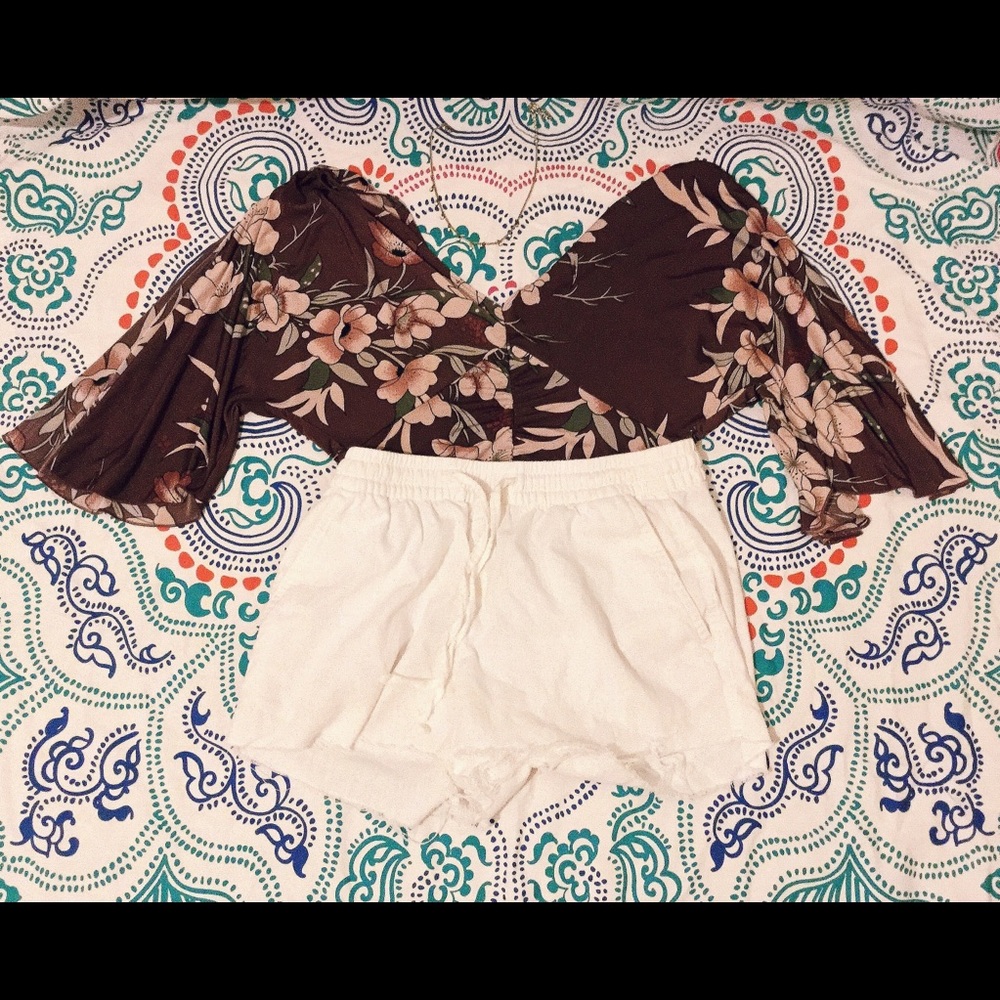 VINTAGE COLD SHOULDER FLOWER BLOUSE